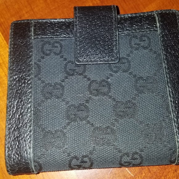 Authentic Gucci Black Canvas Charmy Wallet